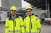 PlantVisions Johan Bergstrand, automationsingenjör, och Marcus Lundmark, projektledare, hjälper OKQ8 att rusta för framtiden. Förutom depån i Sundsvall automatiseras även depåerna i Västerås och Karlstad.