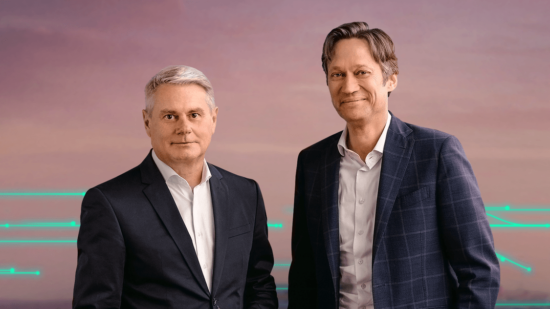 Karl Blaim and Michael Peter (CFO and CEO Siemens Mobility) 