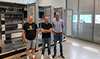 Glada miner för Sven Dalenberg och Jonas Emanuelsson, Dalenbergs, och Christian Fischer, Siemens, efter ett väl genomfört projekt av Dalenbergs till USNR. 