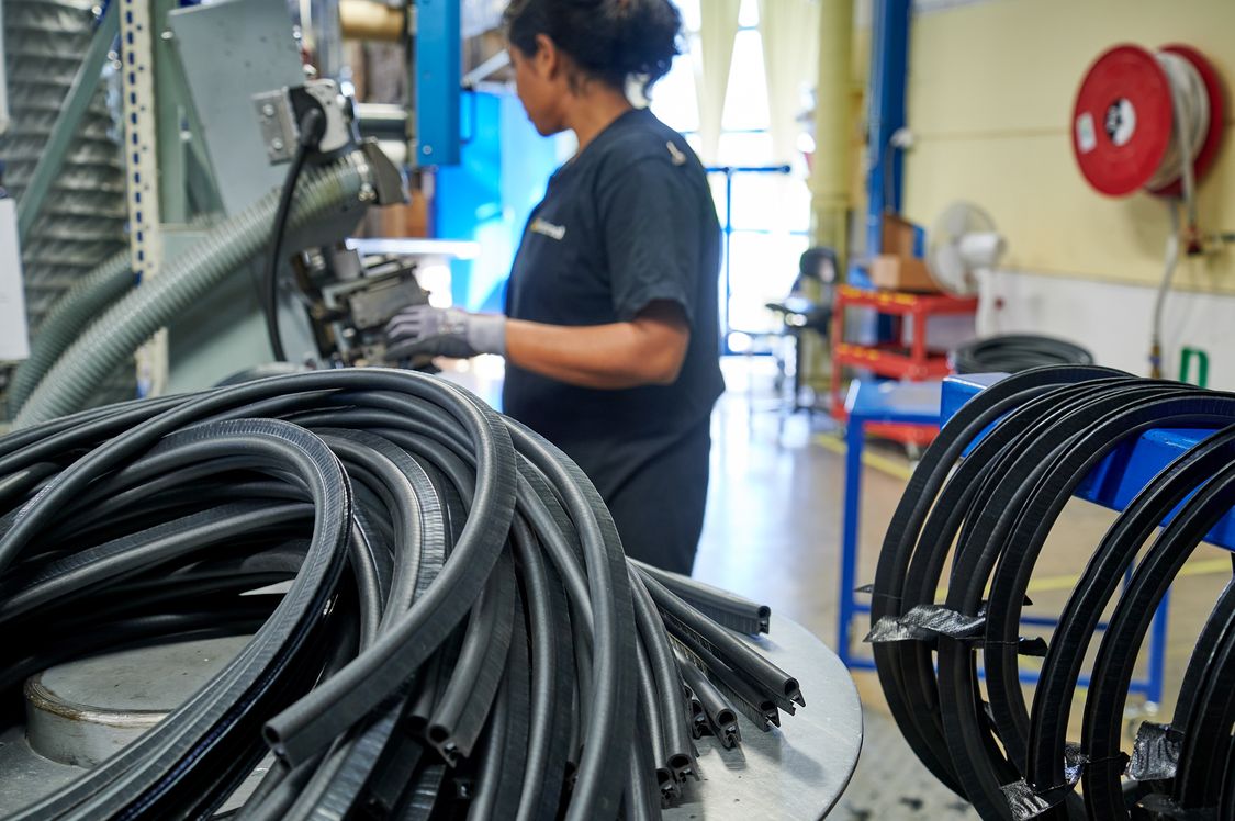 National Halmstad förser industrin med specialprodukter av polymera material, det vill säga kombinationer av plast och gummi.