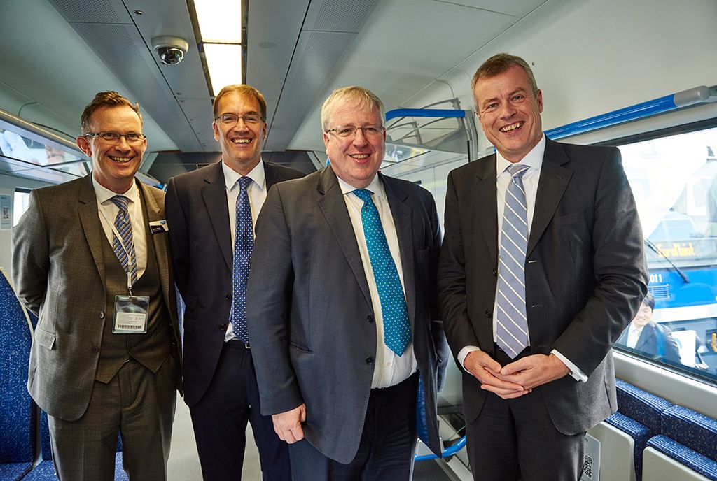 World premiere: British Secretary of State launches state-of-the-art train to be used on Thameslink route