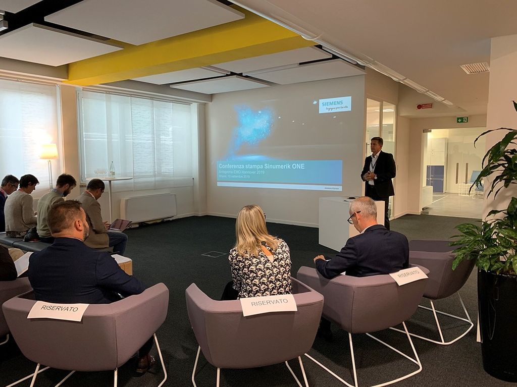 Prosegue il percorso di trasformazione digitale della macchina utensile con il nuovo CNC Siemens nativo digitale