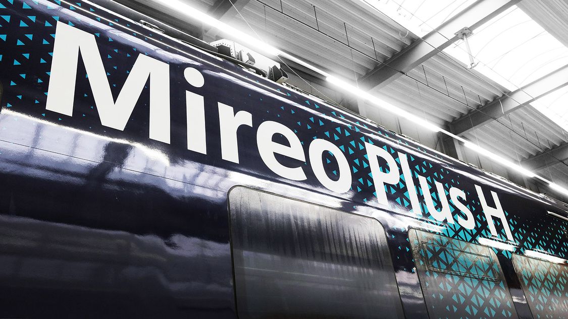 Beklebung auf dem Wasserstoffzug Mireo Plus H 